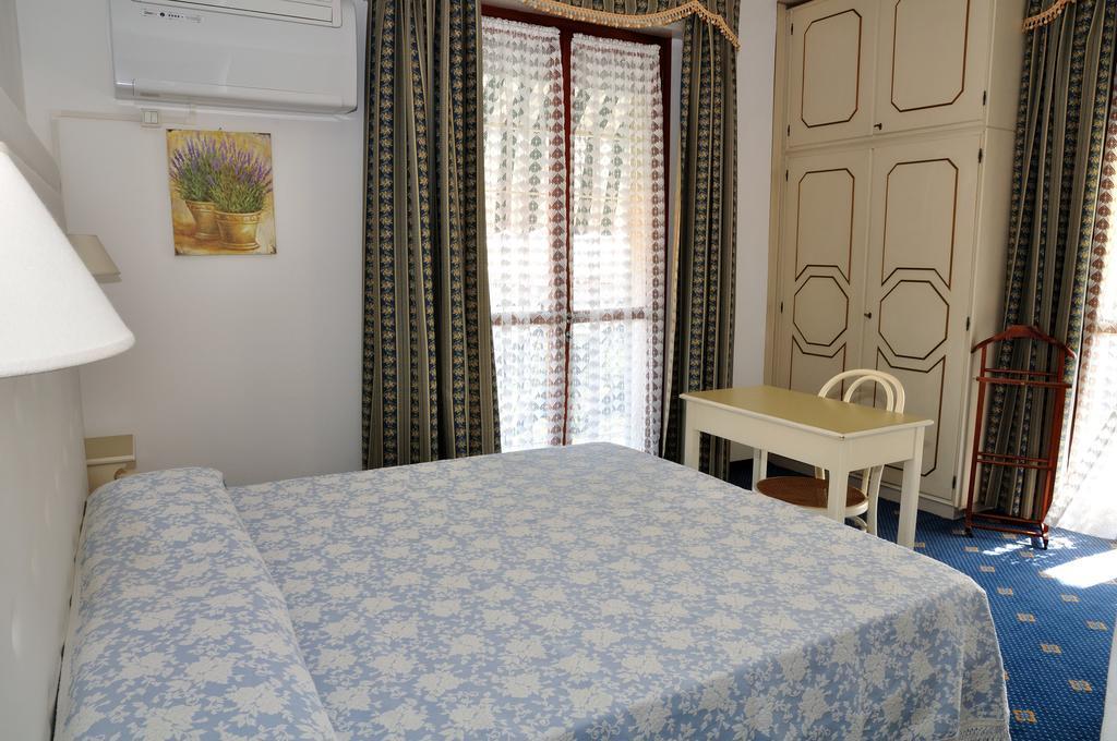 Hotel Tirreno Forte dei Marmi Kültér fotó